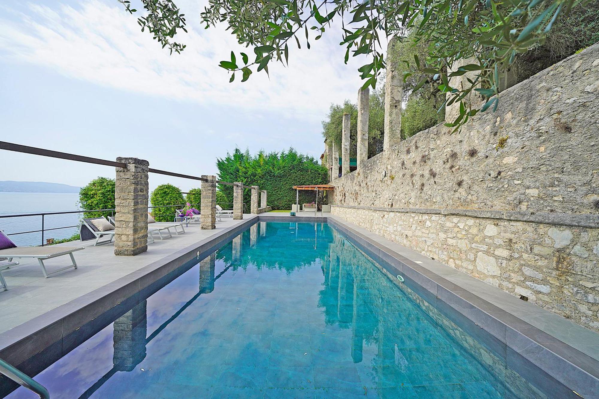 Villa Rachele: Stunning Luxury Villa In Centre Gargnano With Private Pool And Breathtaking Views Dış mekan fotoğraf